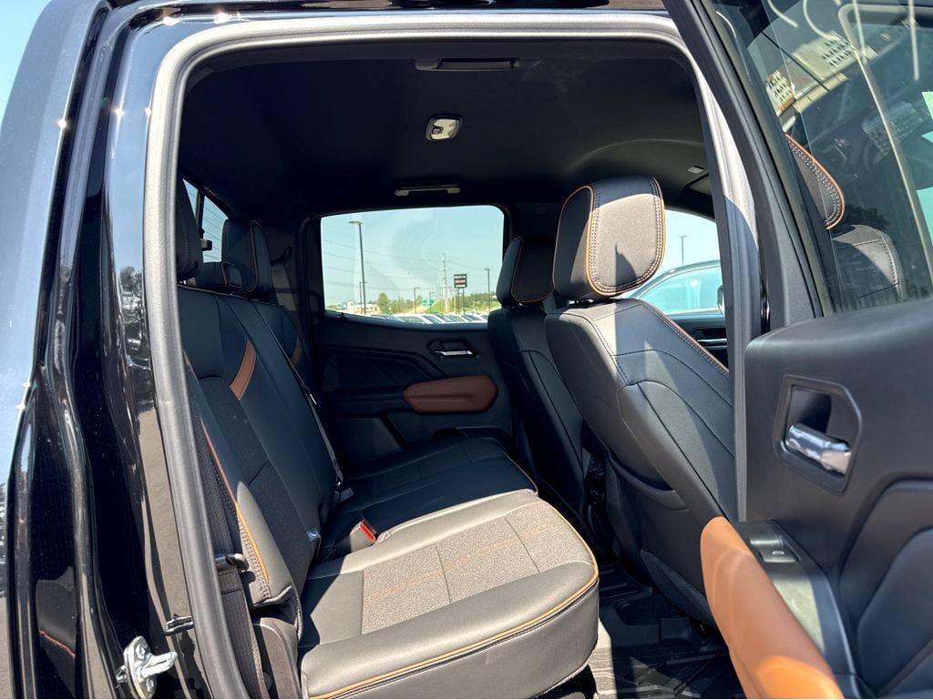 New 2026 GMC Canyon AT4 AWD/4WD image 6