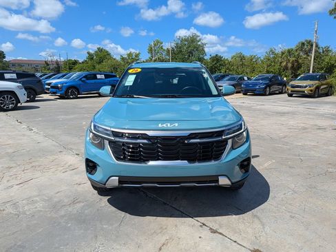 Certified 2026 Kia Seltos EX FWD image 3