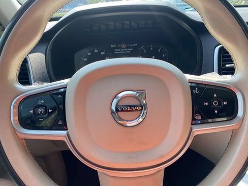 Used 2017 Volvo XC90 T6 Momentum w/ Vision Package AWD/4WD image 21