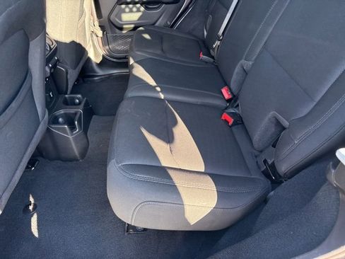 Used 2022 Jeep Wrangler Unlimited Sahara w/ Cold Weather Group image 26