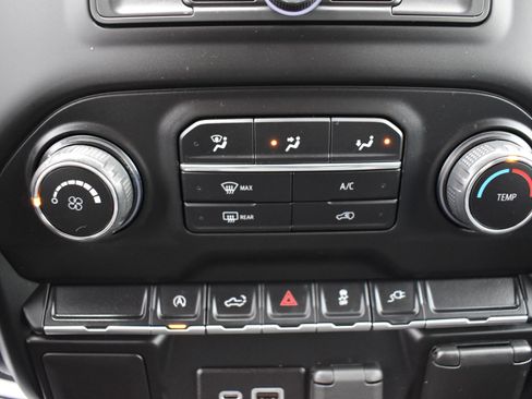 Certified 2022 Chevrolet Silverado 1500 Custom image 71