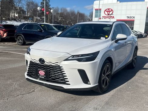 Used 2023 Lexus RX 350 Premium image 3