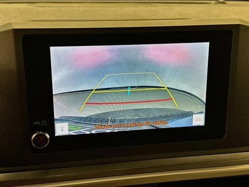 Used 2025 Toyota 4Runner SR5 AWD/4WD image 23