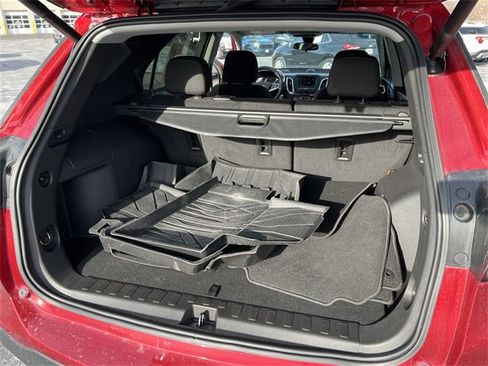 Used 2023 Chevrolet Equinox LT image 18