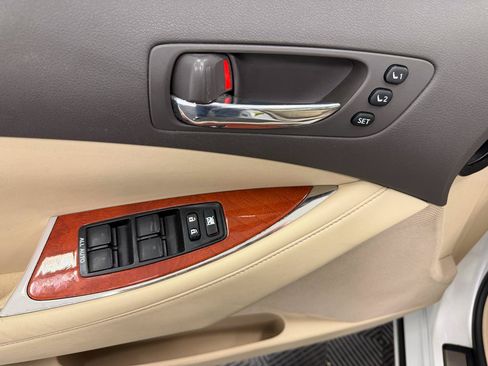 Used 2011 Lexus ES 350 FWD image 6