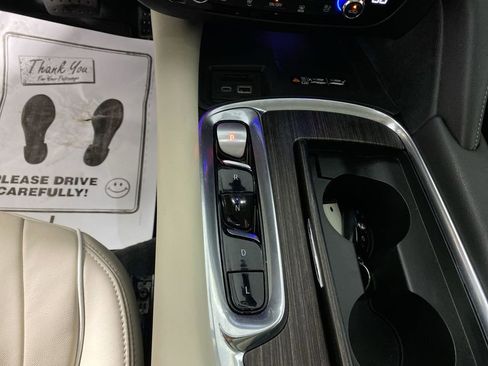 Certified 2024 Buick Enclave Avenir w/ Avenir Technology Package image 19