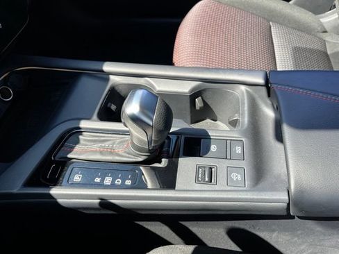 Used 2026 Nissan Sentra SR w/ Floor Mat Package FWD image 20