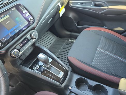 New 2025 Nissan Versa SR w/ Trunk Package image 22