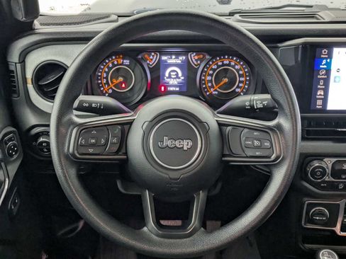 Used 2025 Jeep Gladiator Sport AWD/4WD image 23