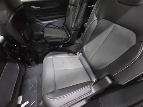 New 2025 Jeep Grand Cherokee L Altitude image 16