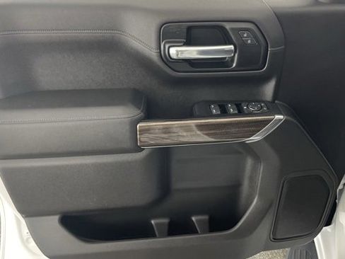 Used 2020 Chevrolet Silverado 1500 LT w/ All-Star Edition image 34