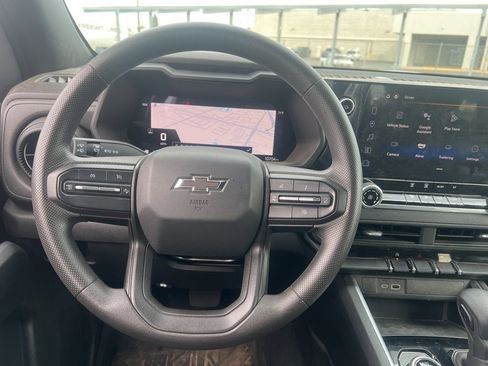 Certified 2024 Chevrolet Colorado Trail Boss w/ Technology Package image 11