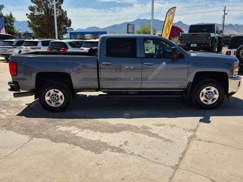 Used 2016 Chevrolet Silverado 2500 LT w/ LT Convenience Package image 4