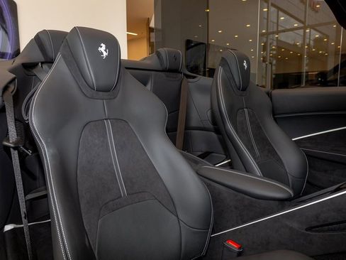 Used 2024 Ferrari Roma Spider image 34