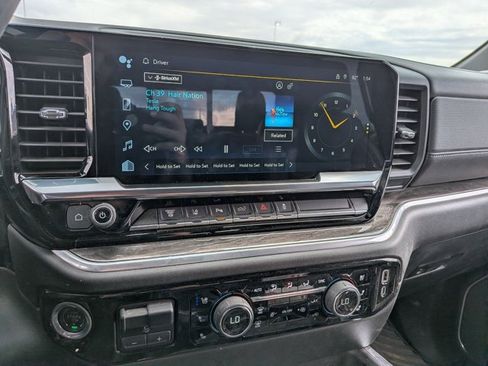 Used 2024 Chevrolet Silverado 3500 LTZ w/ LTZ Convenience Package image 11