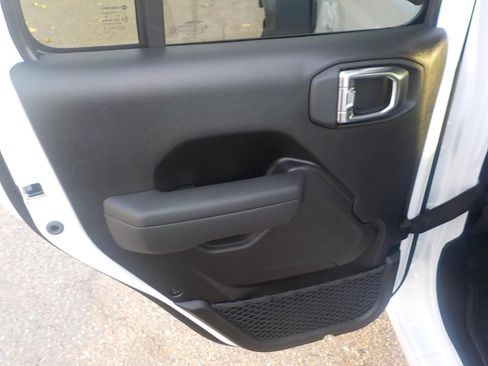 New 2026 Jeep Gladiator Sport image 9