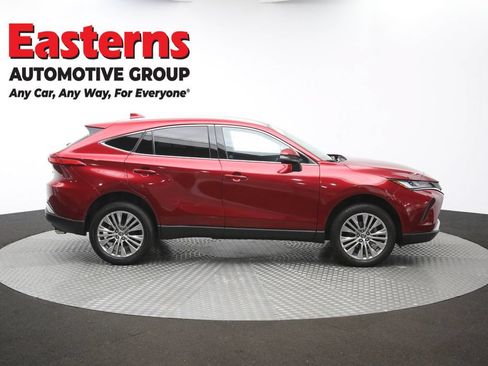 Used 2024 Toyota Venza LE AWD/4WD image 46