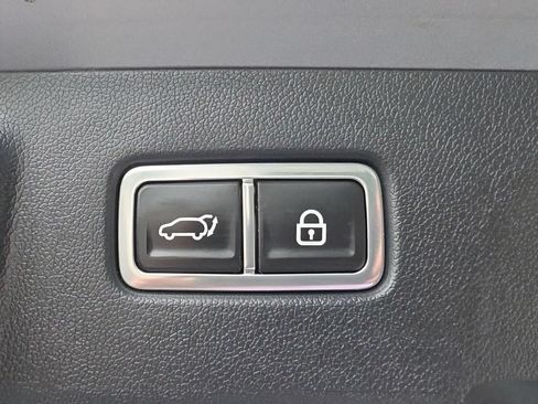 Used 2023 Kia Sorento SX Prestige w/ Panoramic Sunroof Package AWD/4WD image 25