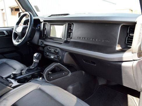 Certified 2023 Ford Bronco Big Bend w/ Sasquatch Package AWD/4WD image 21
