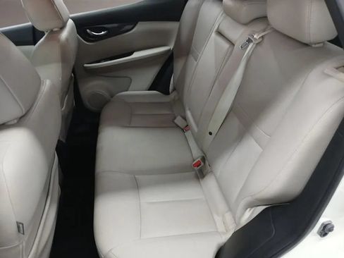 Used 2018 Nissan Rogue Sport SL FWD image 13