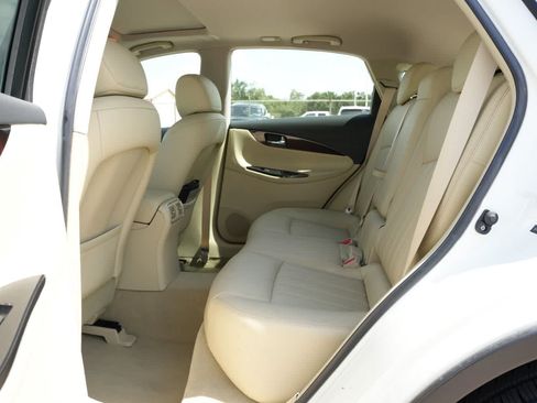 Used 2016 INFINITI QX50 2WD w/ Premium Plus Package image 19