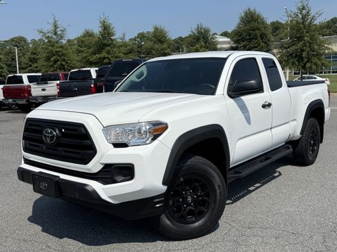 Used 2019 Toyota Tacoma SR w/ SX Package image 1