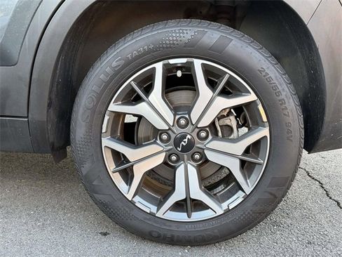 Used 2023 Kia Seltos EX image 7