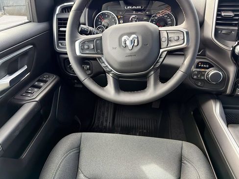 New 2026 RAM 1500 Big Horn AWD/4WD image 16