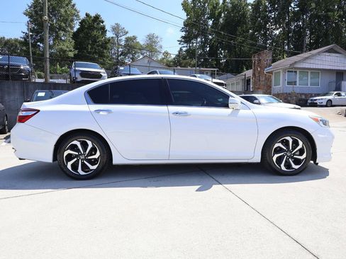 Used 2016 Honda Accord EX-L image 8