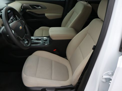 Used 2023 Chevrolet Traverse LS w/ Safety Package FWD image 16