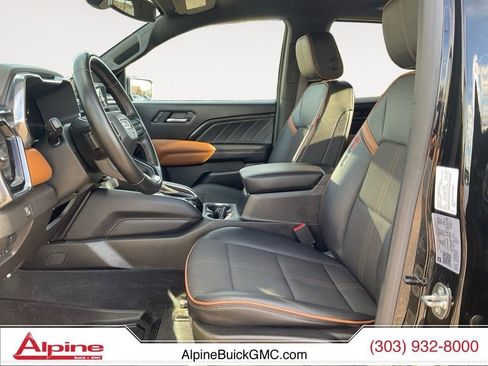 Used 2023 GMC Canyon AT4 image 9