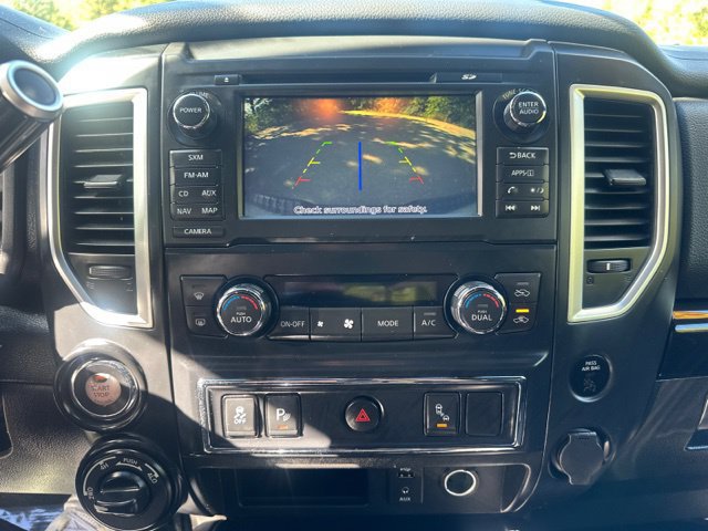 Used 2018 Nissan Titan SV w/ SV Convenience Package AWD/4WD image 35