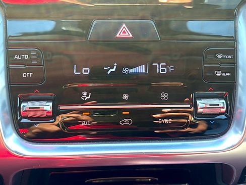 Used 2022 Kia Sorento SX FWD image 8