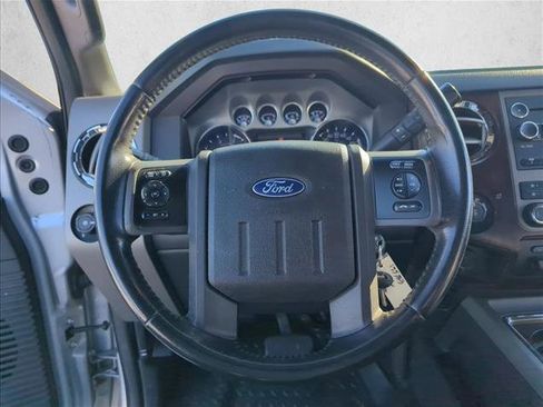 Used 2012 Ford F250 Lariat w/ Lariat Interior Pkg image 13
