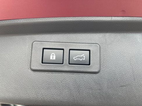 Used 2025 Subaru Outback Limited AWD/4WD image 16