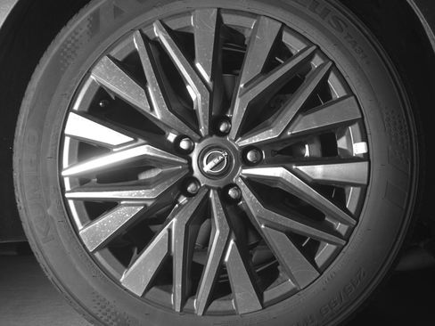 Used 2025 Nissan Altima 2.5 SV image 13