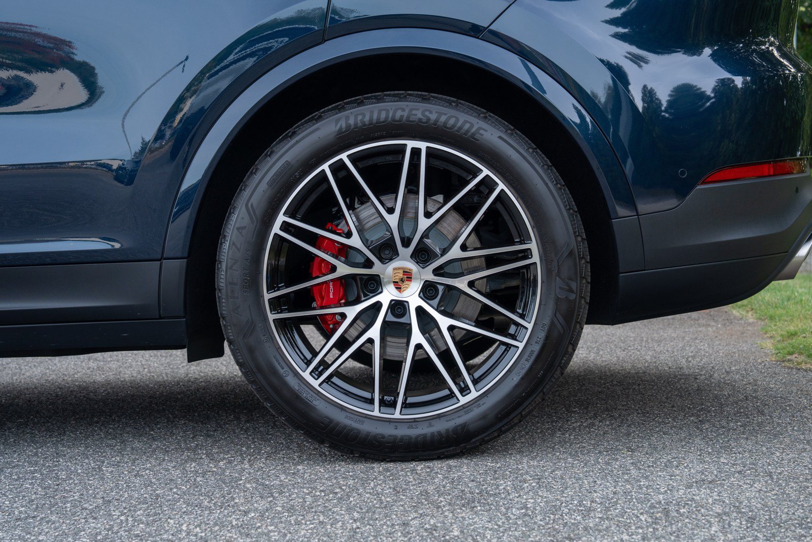 Certified 2026 Porsche Cayenne S AWD/4WD image 12