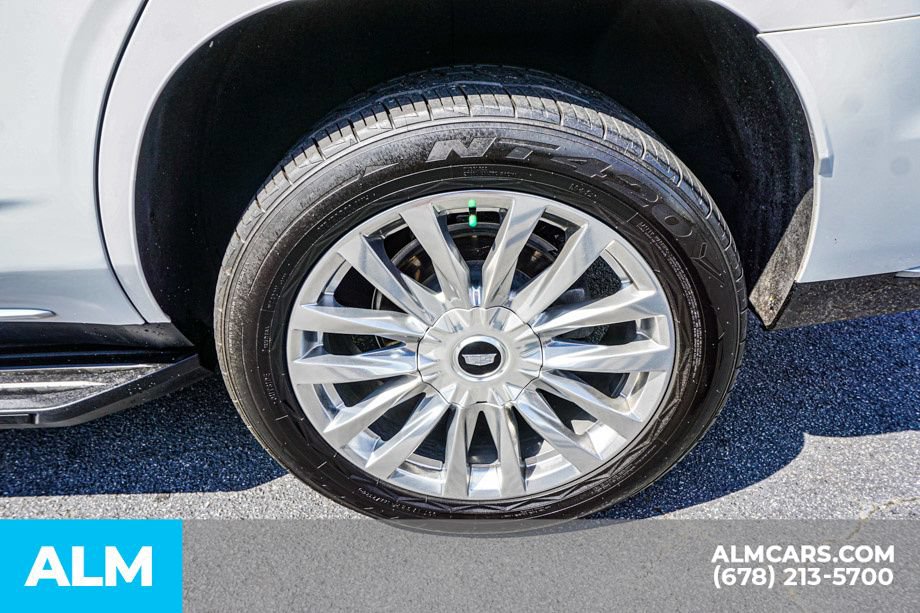 Used 2023 Cadillac Escalade Premium Luxury w/ Performance Package AWD/4WD image 18