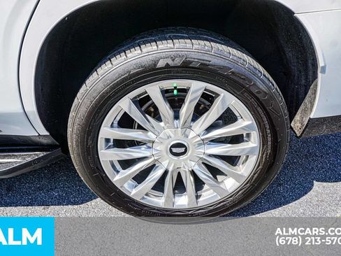 Used 2023 Cadillac Escalade Premium Luxury w/ Performance Package AWD/4WD image 18