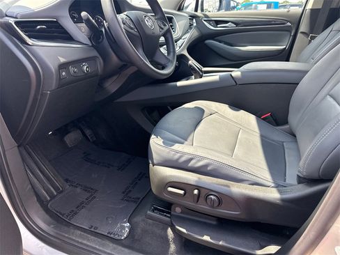 Certified 2021 Buick Enclave Essence image 10