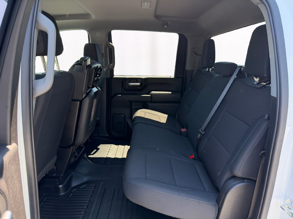 Used 2025 Chevrolet Silverado 3500 W/T AWD/4WD image 13