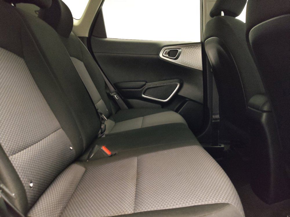 Used 2021 Kia Soul LX FWD image 19