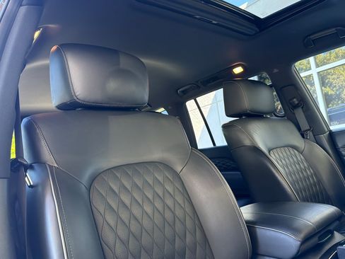 Used 2022 INFINITI QX80 Sensory w/ Cargo Package AWD/4WD image 22