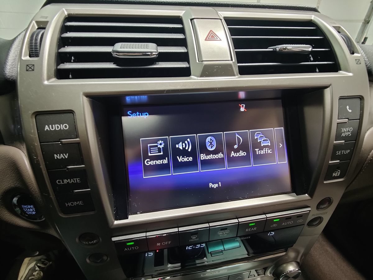 Used 2016 Lexus GX 460 w/ Premium Package AWD/4WD image 43