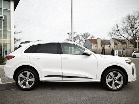 New 2025 Audi Q5 Premium Plus image 4