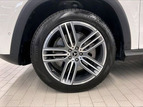 New 2025 Mercedes-Benz GLS 450 4MATIC image 12