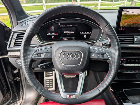 Used 2023 Audi SQ5 Prestige w/ Prestige Package AWD/4WD image 22