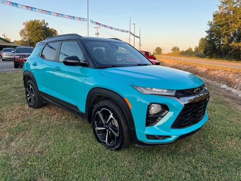 Used 2021 Chevrolet TrailBlazer RS w/ Technology Package image 8