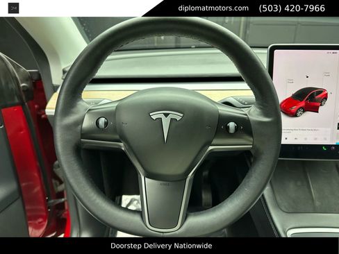 Used 2021 Tesla Model Y Long Range image 19