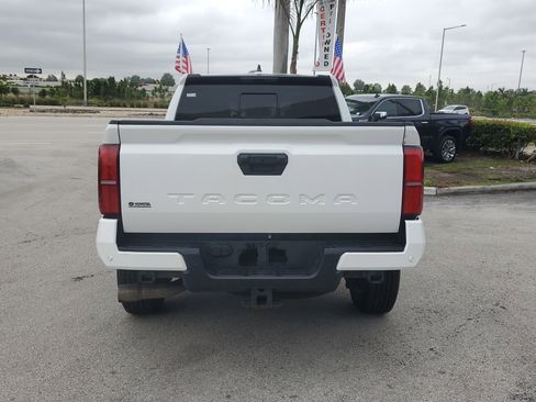Used 2024 Toyota Tacoma SR5 image 6